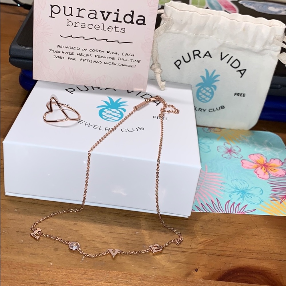 Pura Vida Jewelry Club